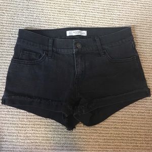 Black abercombie shorts